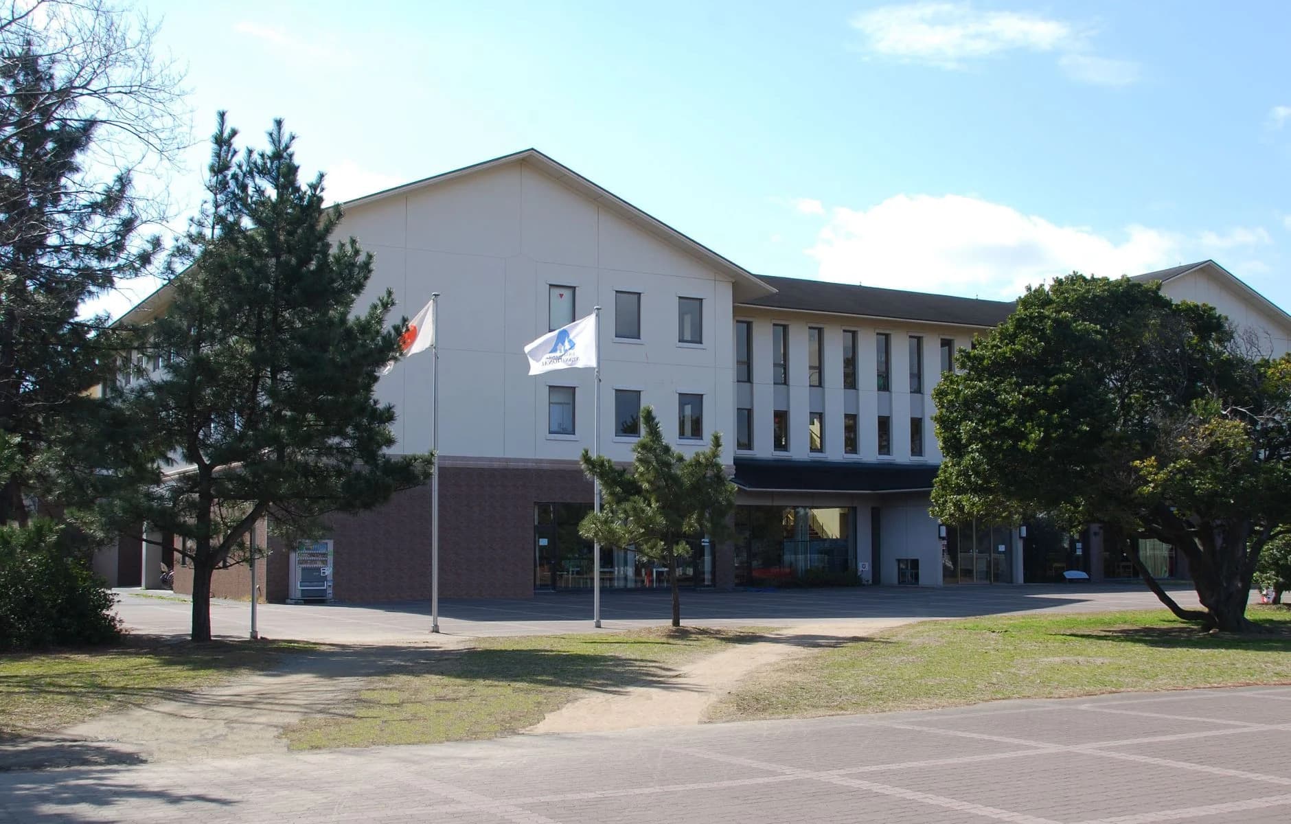 Osaka International Youth Hostel view 1